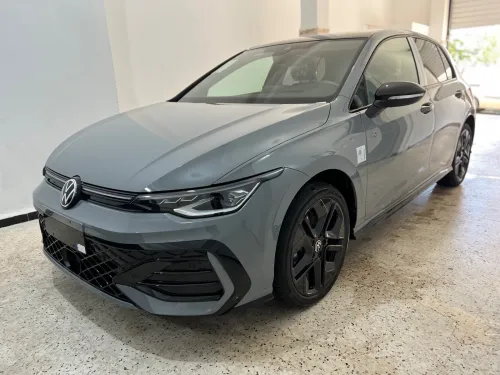 Volkswagen Golf 8 2025 R Black Edition 