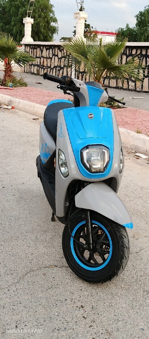 Estait x 2025 2025