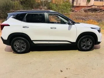 Kia Seltos 2025 1 box