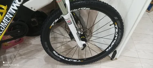 VTT double amortisseur 27,5 كابة presque neuf !!! 