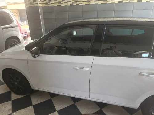 Skoda Fabia 2016 Style (avec toit panoramique)