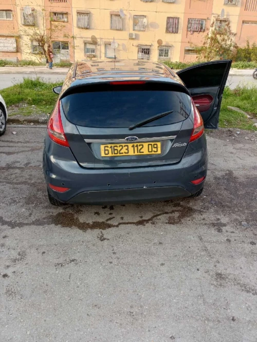 Ford Focus 4 portes 2012 Titanium