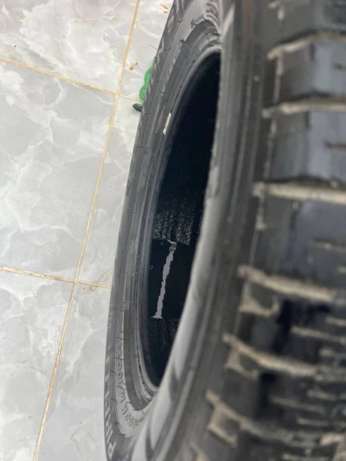 Pneu PIRELLI 235/60 R16