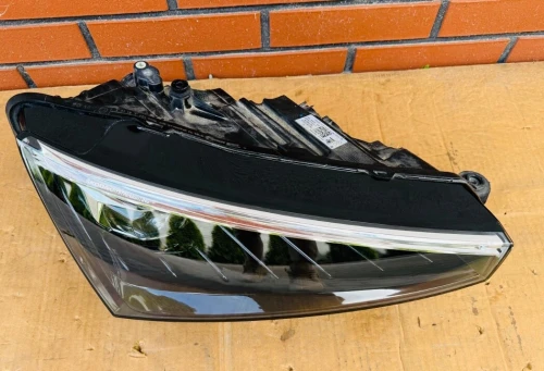 Phare Skoda scala avent droit 2021-2025