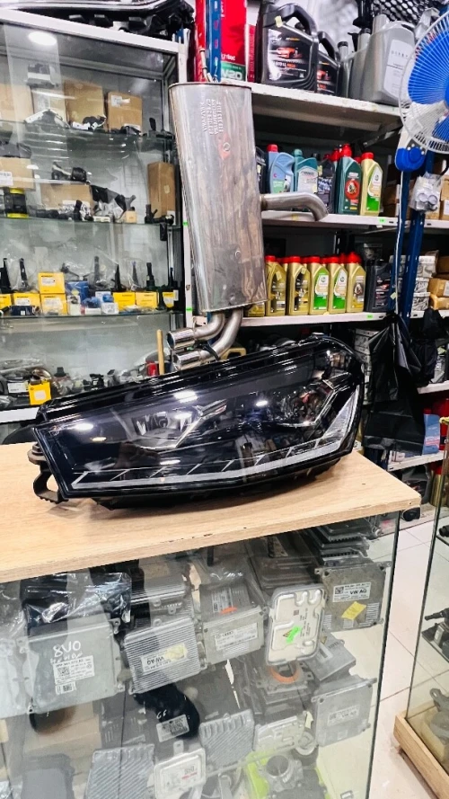 Phare Skoda Fabia monte Carlo 2021-2025