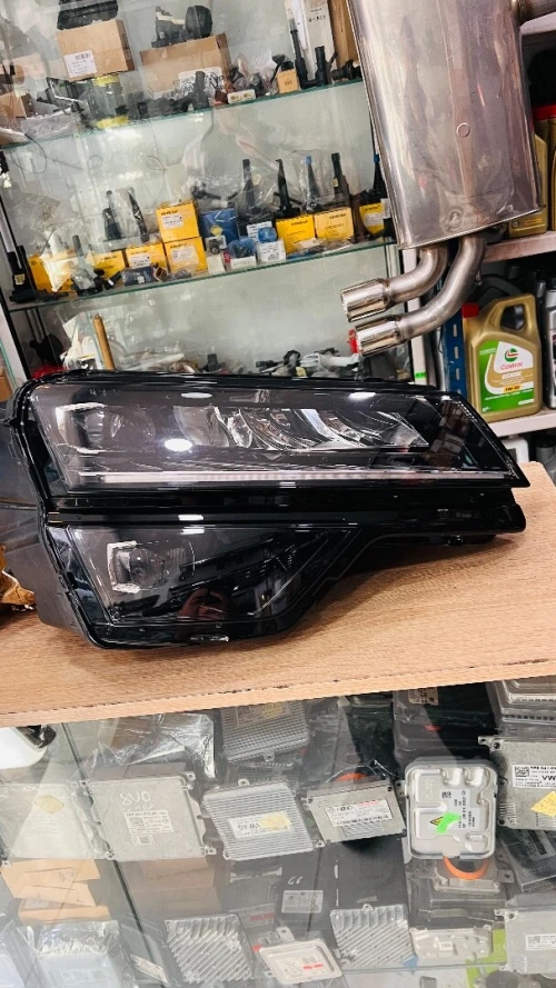 Phare Skoda Karoq 2021-2024 Prodction Allmend