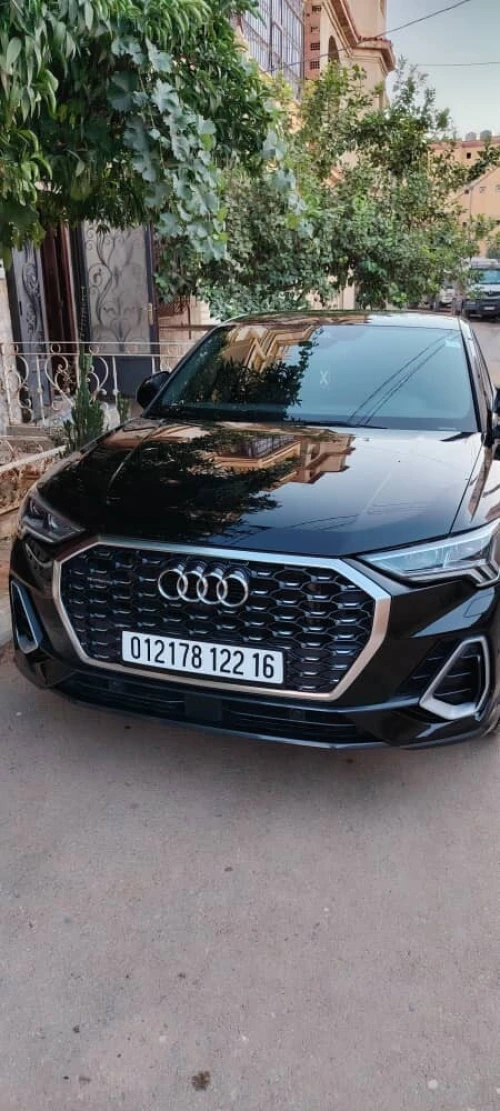 Audi Q3 2022 Q3