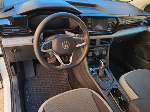 Volkswagen Taos 2025 SE Black 