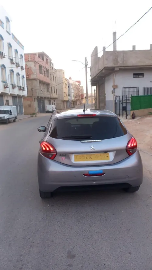 Peugeot 208 2019 Allure
