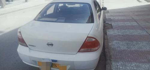 Nissan Sunny 2014 B10