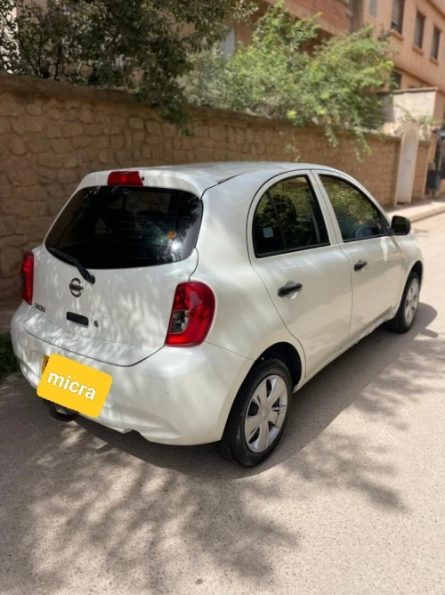 Nissan Micra 2017 Visia +