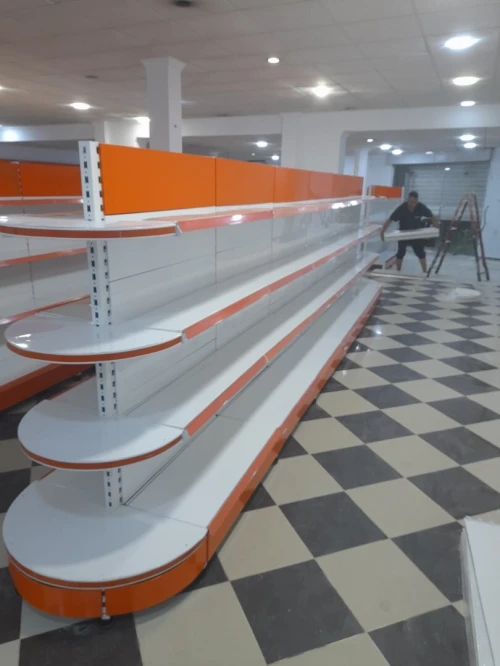 étagère métallique superette