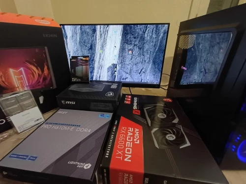 PC GAMER RX 6600XT 