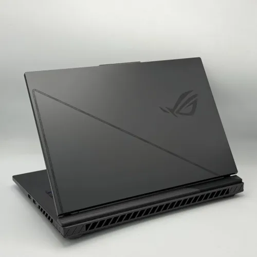 ASUS ROG Strix G16 (G614J) / i7-13650HX / 16 Go DDR5 / RTX 4060 / QHD+ 240Hz