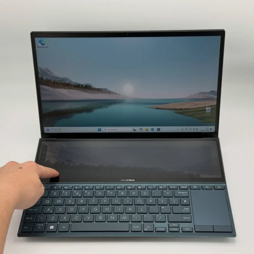 ASUS ZenBook Duo 14 Tactile / i7-1195G7 / 16 Go DDR4X / 512 Go SSD / Double Écran