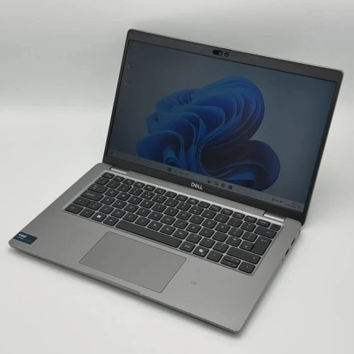 DELL LATITUDE 5450 / ULTRA 7 165U Vpro / 32Go DDR5 / 512SSD / 14 FHD