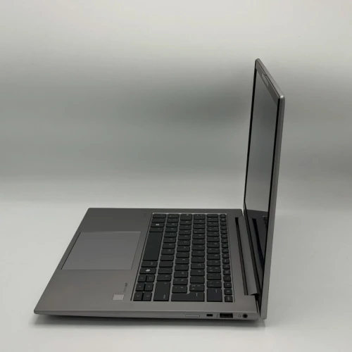 HP ZBook Firefly 14 G11 A / Ryzen 7 8840HS / 32 Go DDR5 / 1 To SSD / FHD+