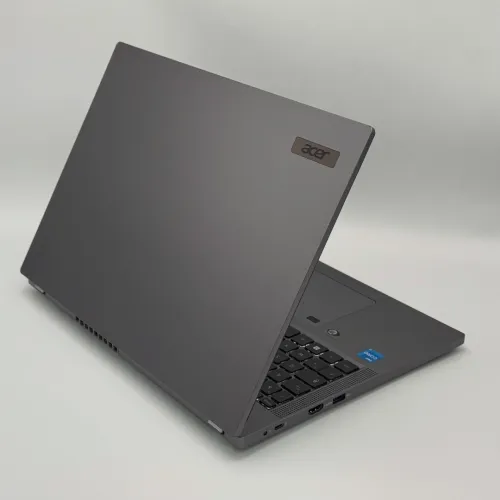 Acer TravelMate P2 16 / i3-1315U / 8 Go / 512 Go SSD / 16 FHD+