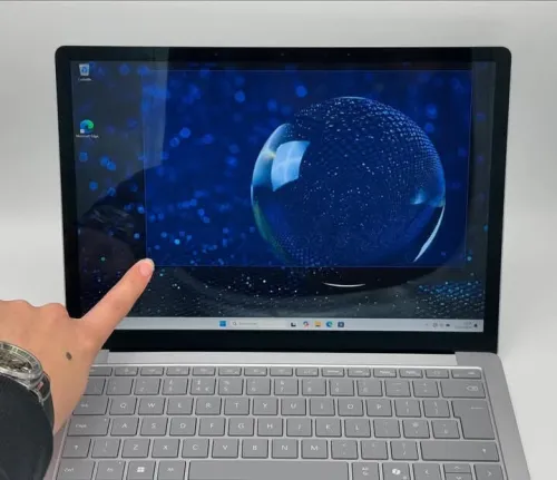 SURFACE LAPTOP 6 For Business / ULTRA 5 135H / 16Go DDR5X / 256Go SSD / 13.4 QHD