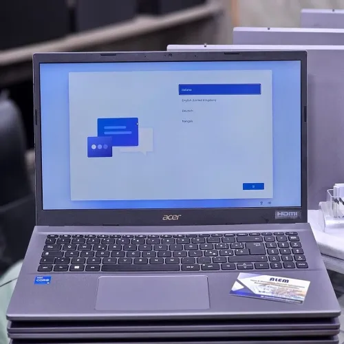 ACER EXTENSA 15 / 12th I5-1235U / 8GO RAM / 512SSD / 15.6 FHD