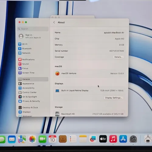 MACBOOK AIR 2022 / Puce M2 / 8GO / 256GO / Cycle : 18