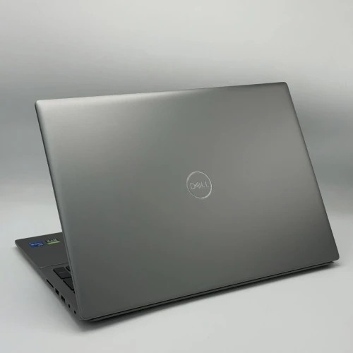 Dell Inspiron 16 / i7-1360P / 16 Go DDR5 / 512 Go SSD / RTX 2050 / 16 FHD+