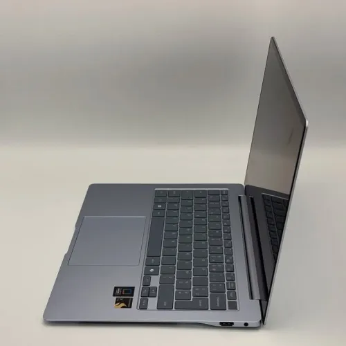 SAMSUNG GALAXY BOOK 4 Egde AMOLED / SNAP DRAGON X ELITE / 16GO DDR5X / 512SSD / 14 WQXGA+ Tactile