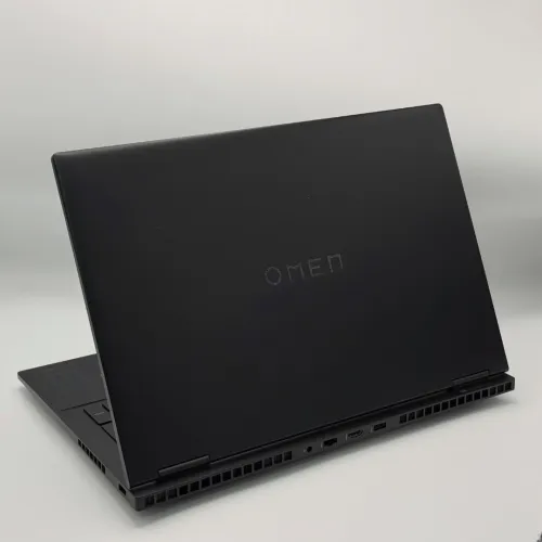 HP OMEN 16 / i9-13900HX / 16 Go DDR5 / RTX 4060 / QHD 240Hz