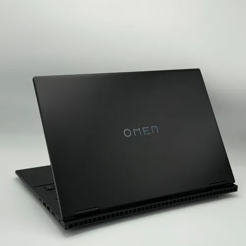 HP OMEN 16 / 13th I7-13620H / 16Go DDR4 / 512SSD / NVIDIA RTX 4060 8Go / 16 FHD 144Hz