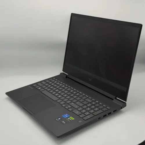HP Victus 16 / i7-13620H / 16 Go DDR5 / RTX 4060 / 165Hz