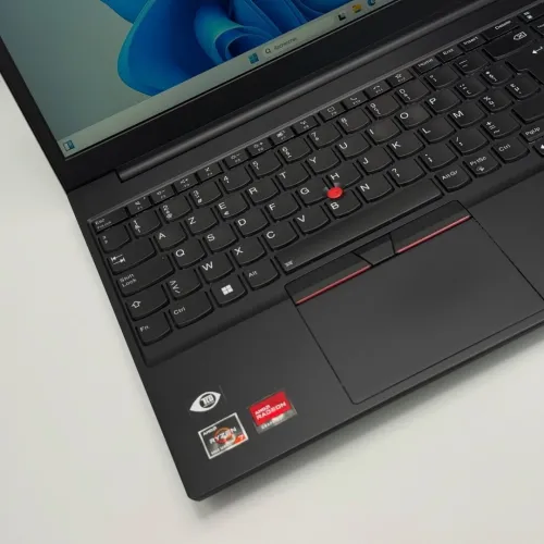LENOVO THINKPAD E15 GEN2 / RYZEN 7 5825U / 40Go DDR4 / 512SSD / 15.6  FHD