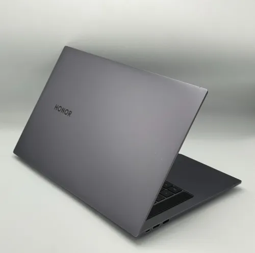 Honor MagicBook Pro 16 / Ryzen 5 4600H / 16 Go DDR4 / 512 Go SSD NVMe / 16 FHD