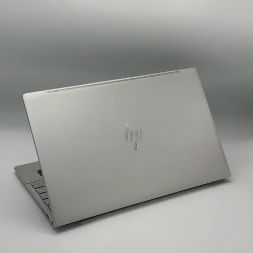 HP Envy 13 / i5-1135G7 Evo / 8 Go / 512 Go SSD / 13.3 FHD