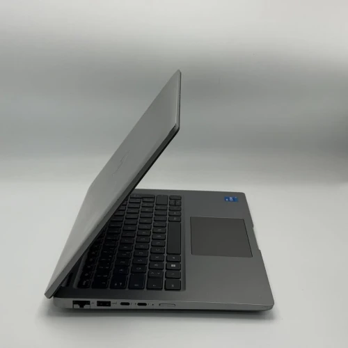 DELL LATITUDE 5440 / 13th vPRO i5-1345U / 16Go DDR4 / 256Go SSD / 14 FHD