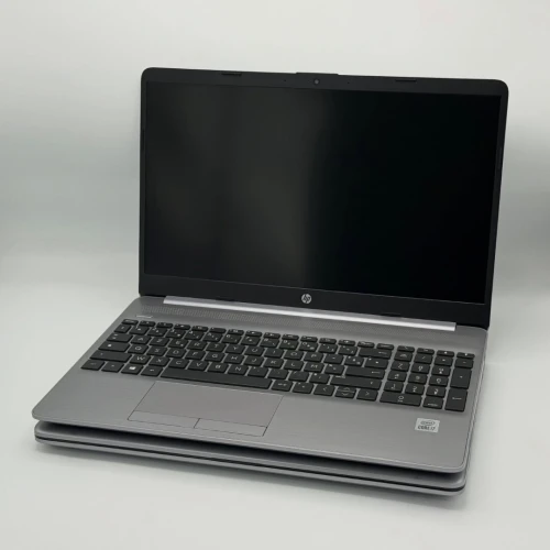 HP 250 G9 / i7-1065G7 / 16Go DDR4 / 512Go SSD / 15.6 FHD