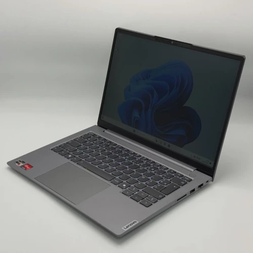Lenovo ThinkBook 14 G7 ARP / Ryzen 7 7735HS / 16 Go DDR5 / 512 Go SSD / 14 FHD+