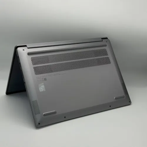 LENOVO IDEAPAD PRO 5 OLED / ULTRA 9 185H / 32Go DDR5x / 1To SSD / 14 2.8K 120hz OLED