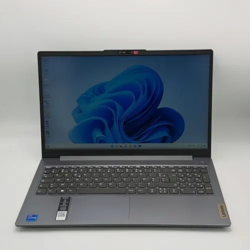 LENOVO IDEAPAD SLIM 3 / 13th I7-13620H / 16GO DDR5 / 512SSD / 15.6 FHD