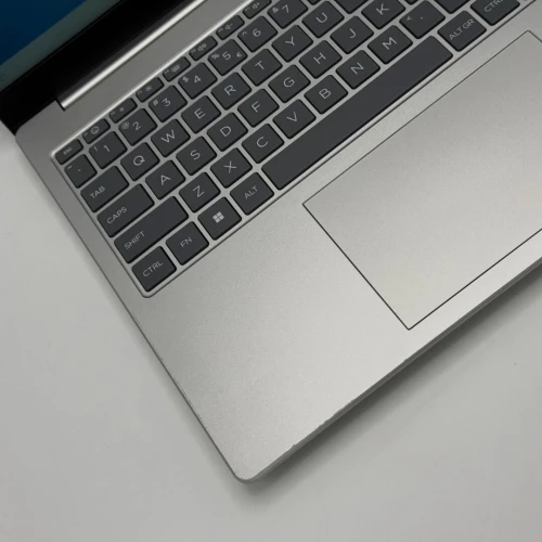 HP LAPTOP 15 / 13th I7-1355U / 16Go DDR4 / 512SSD / NVIDIA MX 570 A / 15.6 FHD