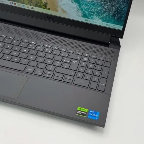 DELL G15 5530 GAMING / 13th I5-13450HX / 16Go DDR5 / 512SSD / NVIDIA RTX 3050 06Go / 15.6 FHD 120hz