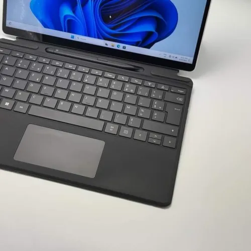 MICROSOFT SURFACE PRO 8 Avec STYLET / 11th I5-1135G7 / 8GO LPDDR4X / 256SSD / 13.4 3K