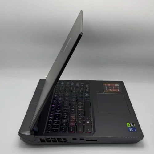 MSI Vector 16 HX AI - ULTRA 9 275Hx - RTX 5080 16Go GDDR7