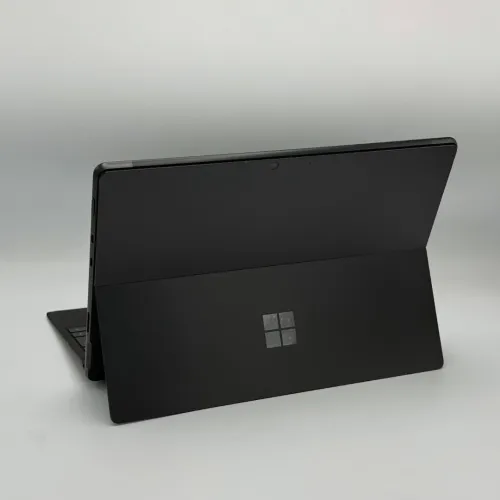 Microsoft Surface Pro 8 / i7-1185G7 / 16 Go LPDDR4X / 512 Go SSD / 13.4 3K Tactile