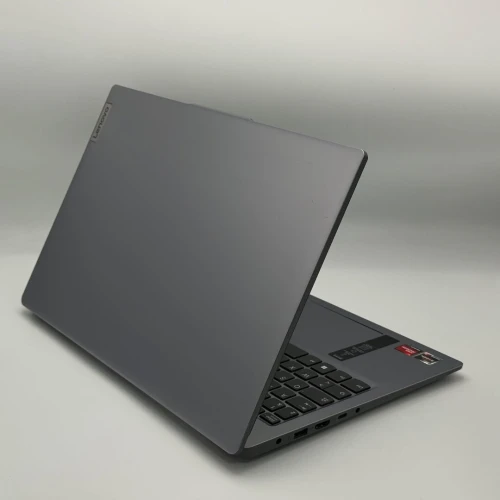 LENOVO IDEAPAD SLIM 3 / RYZEN 5 5625U / 16Go DDR4 / 512SSD / 15.6 FHD