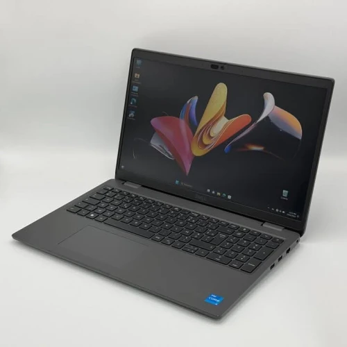 DELL LATITUDE 3540 / 13th I5-1335U / 8Go DDR4 / 256SSD / 15.6 FHD