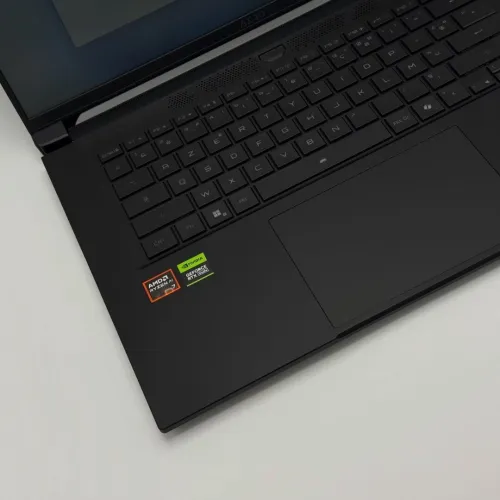 GIGABYTE AERO X16 Copilot+ PC Neuf