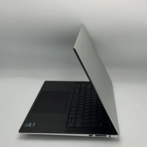 Dell XPS 15 9530 / i7-13700H / 16 Go / 512 Go SSD / Intel Arc A370M