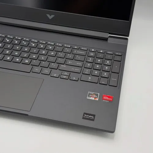 HP Victus Gaming 15-fb2063dx / Ryzen 5 7535HS / RX 6550M / 8Go Extensible / 512Go SSD / 15.6 FHD 144Hz