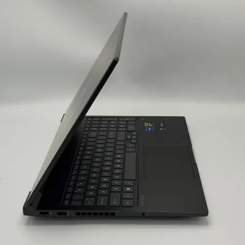 HP Victus 16 Gaming / i7-13620H / RTX 4060 / QHD 240Hz