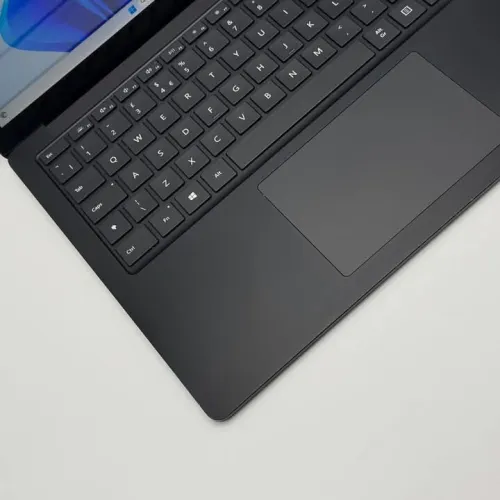 SURFACE LAPTOP 4 Tactile / 11th I5-1145G7 / 16GO DDR4 / 256Go SSD / 13.5 2K TACTILE